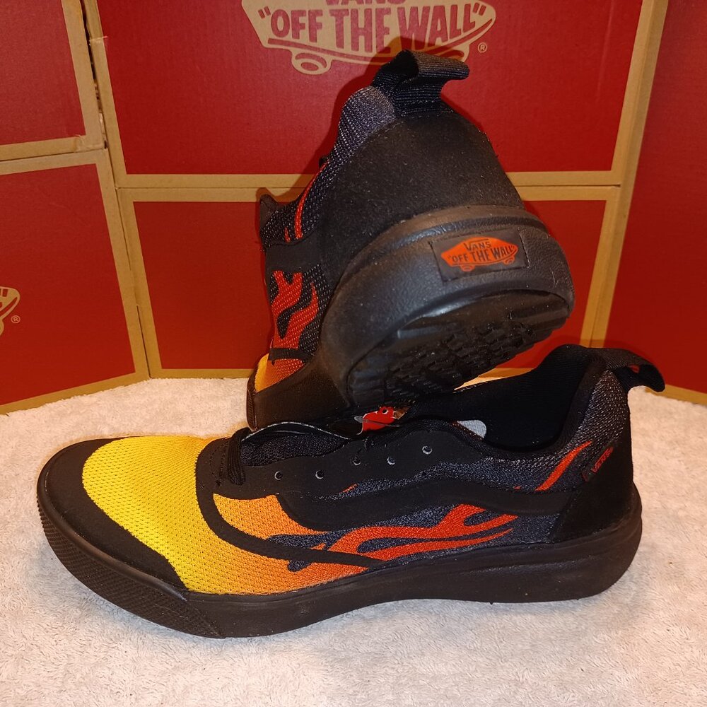 Vans Men's 6/Women's 7.5 UltraRange Rapidweld Flames Black VN0A3MVUX5P